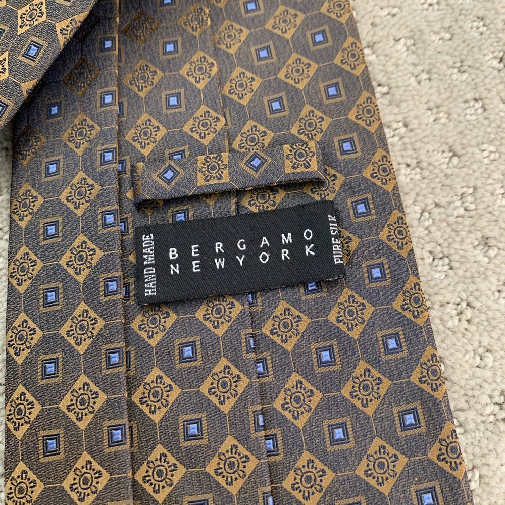Bundle of 4 ties - Picture 4 of 10
